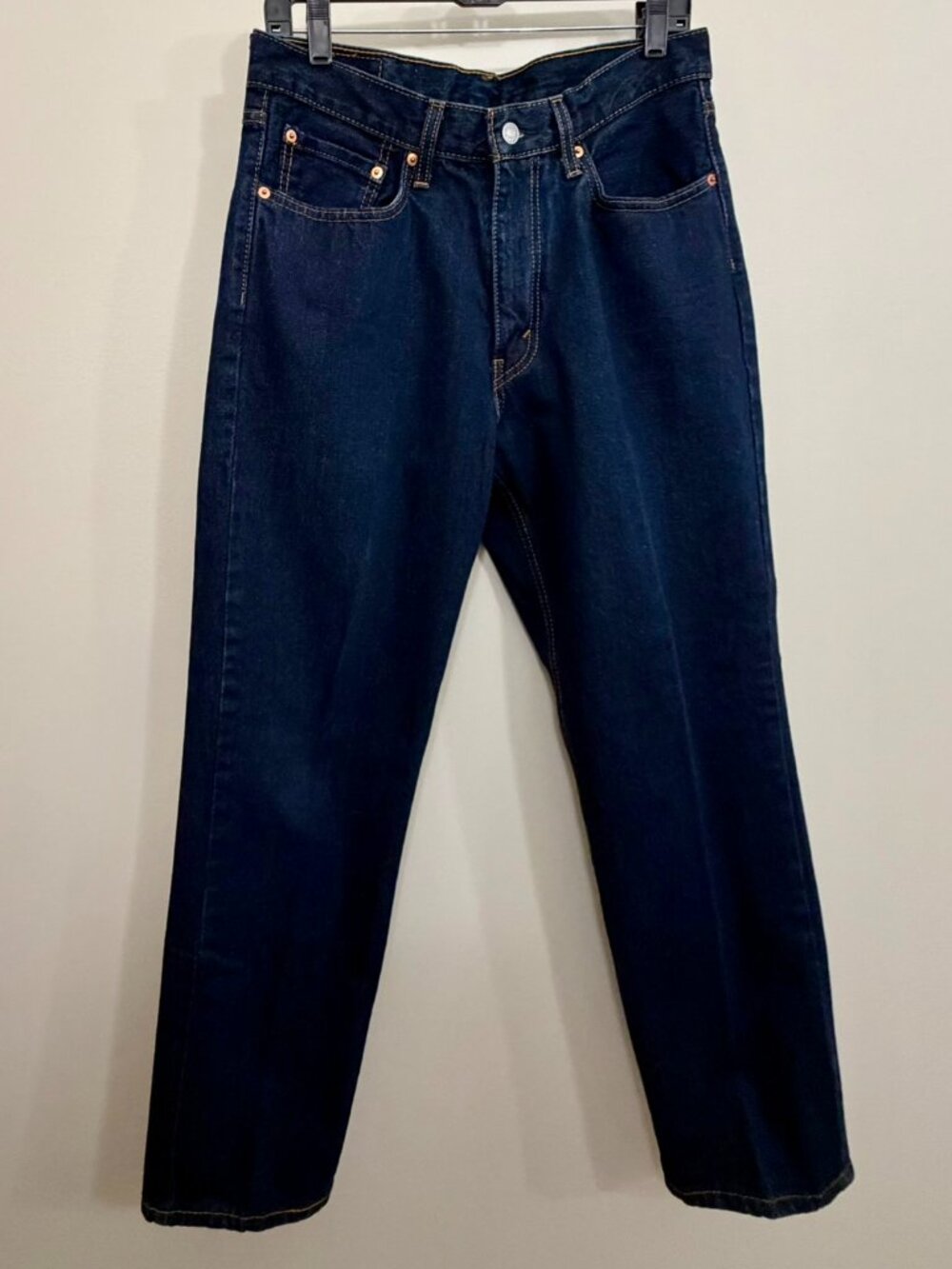 Levi’s 550 Relaxed Fit Jeans 33×32 • Men’s Dark Wash • Excellent Condition
